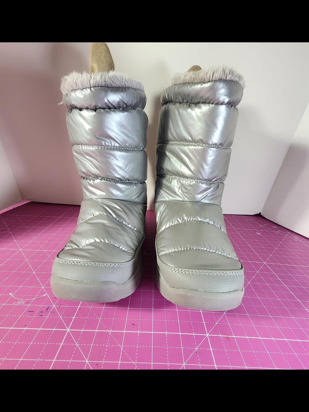 NWOT - Tek Gear Iridescent Silver Puffy Winter Boots with Faux Fur Trim
